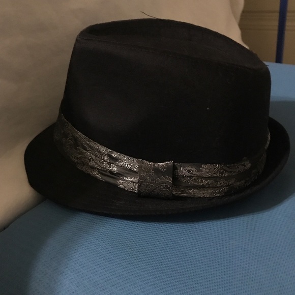 Hat - Picture 4 of 8